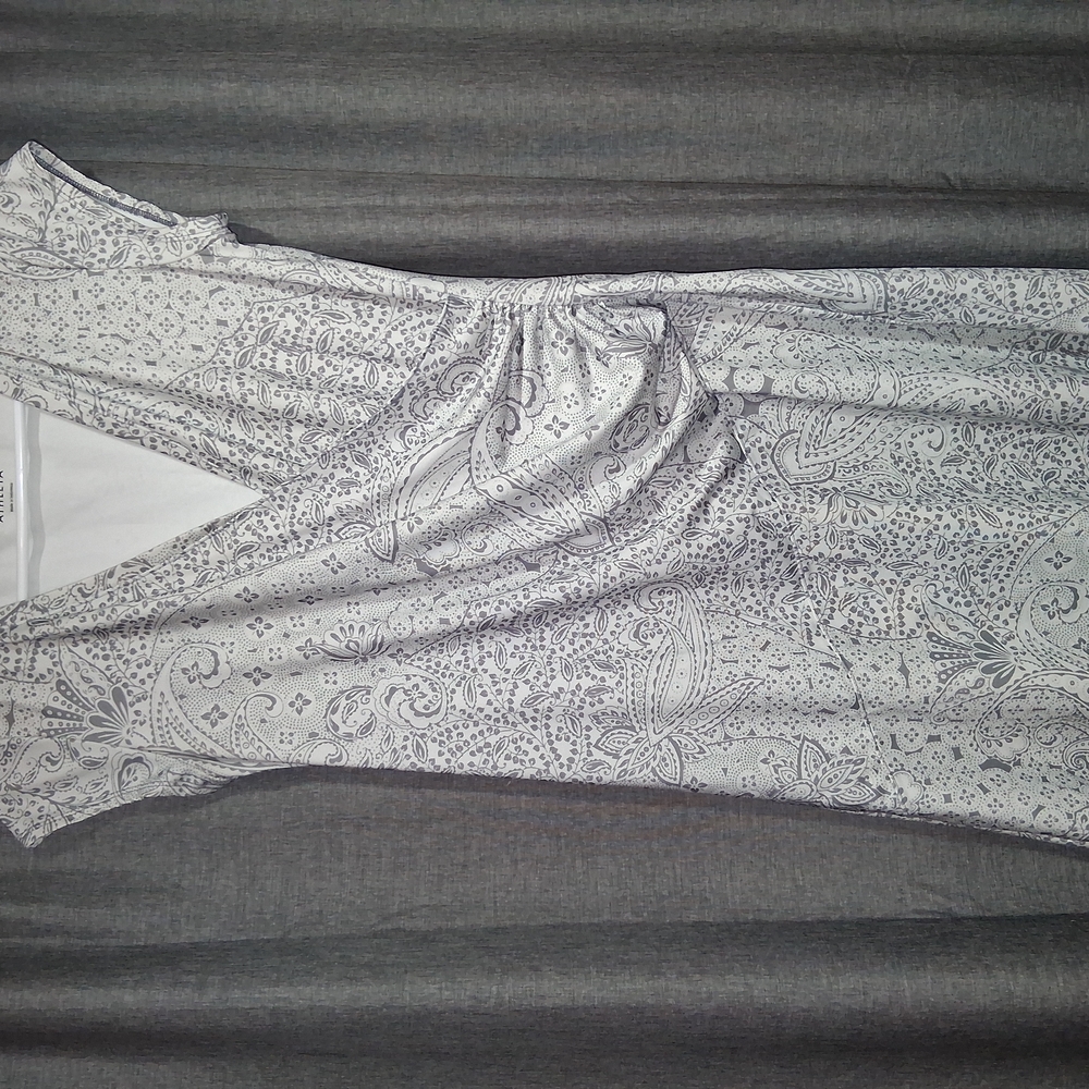 Athleta Nectar Dress Surplice Cap Sleeve White Gray Paisley S